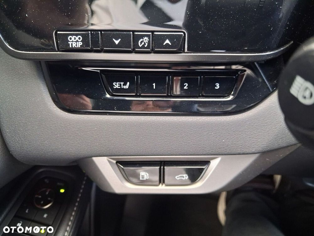 Lexus RX - 15