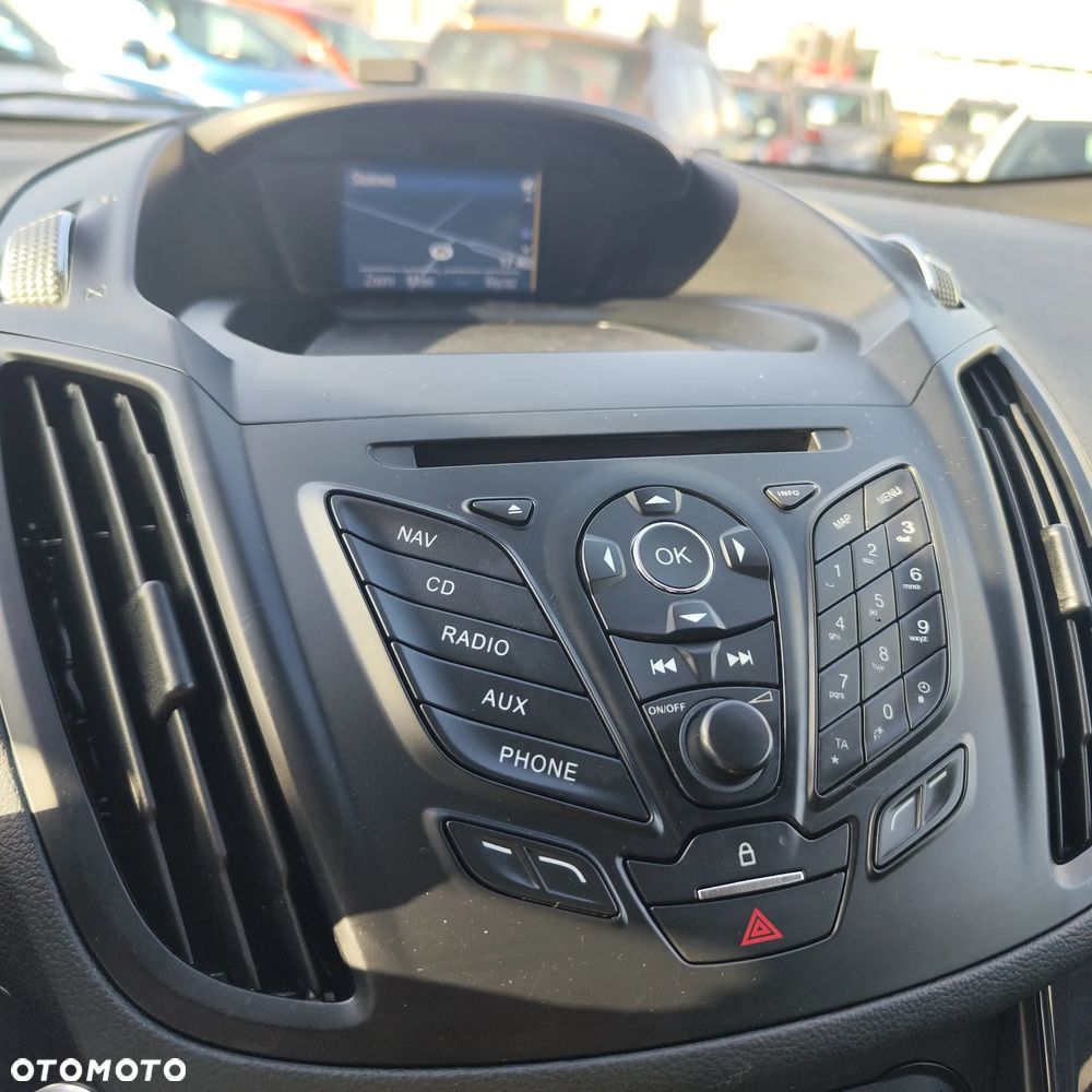 Ford Kuga 2.0 TDCi 4x4 Titanium - 28