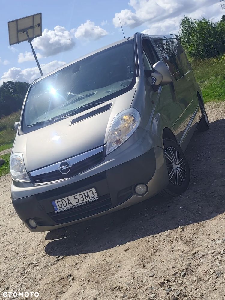 Opel Vivaro - 1