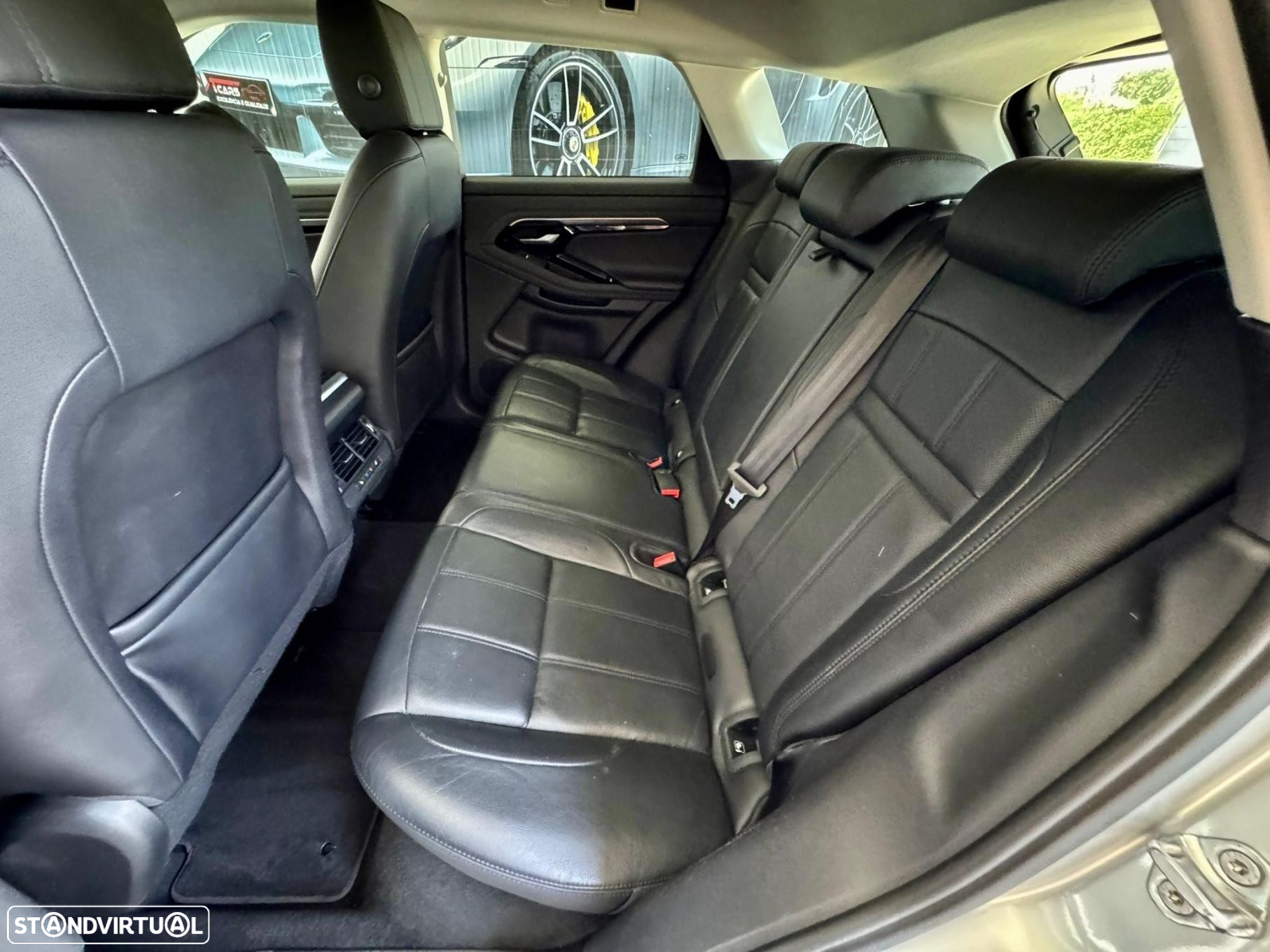 Land Rover Range Rover Evoque 2.0 D150 AWD S Auto - 27