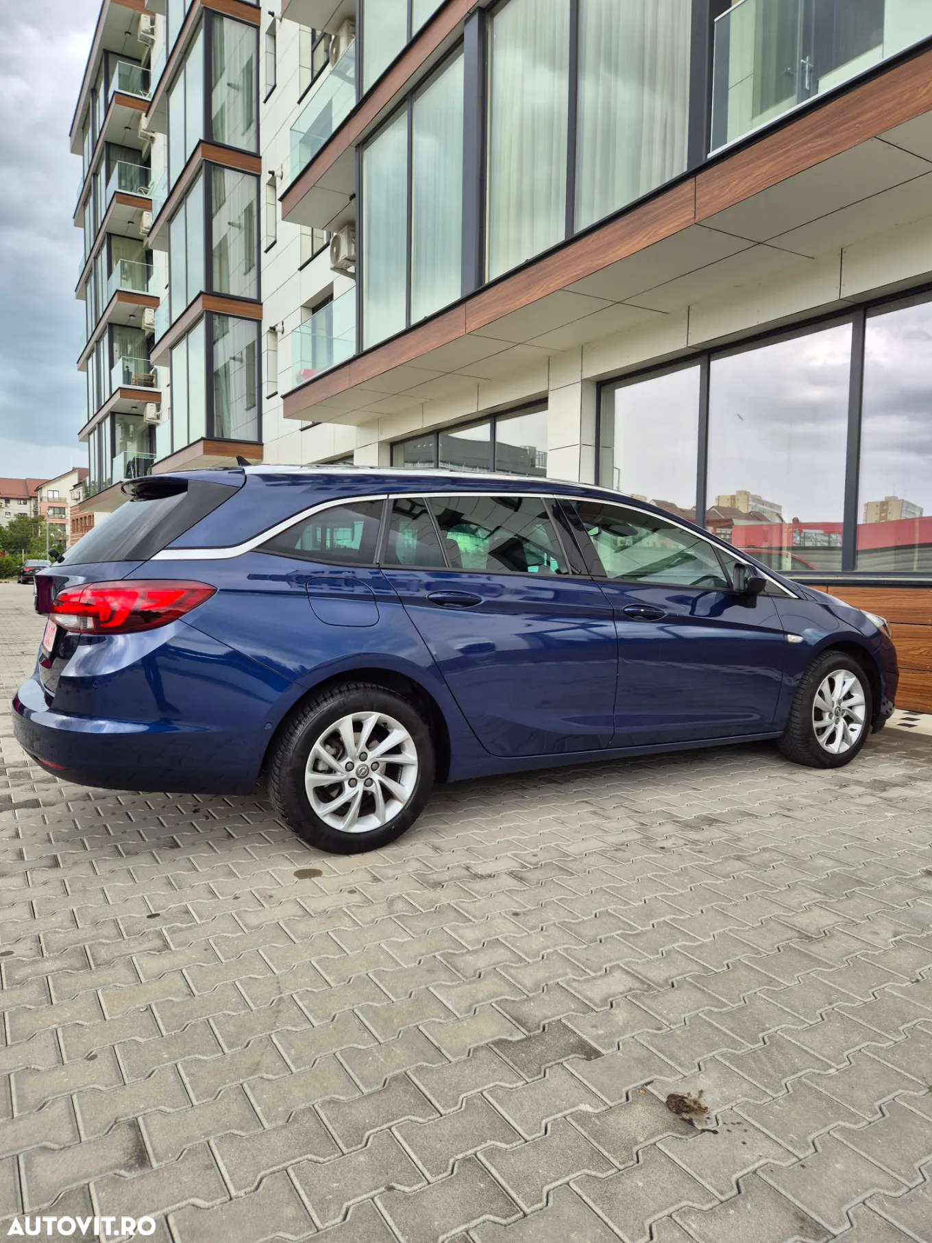 Opel Astra 1.5 D Start/Stop Sports Tourer Elegance - 9