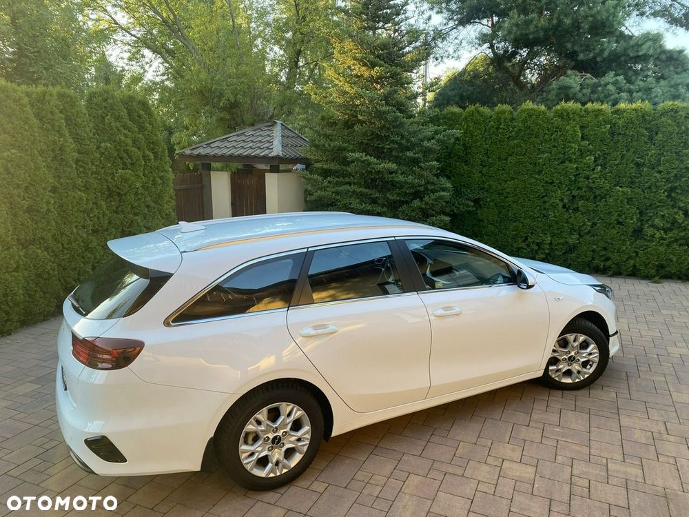 Kia Ceed 1.5 T-GDI M - 8