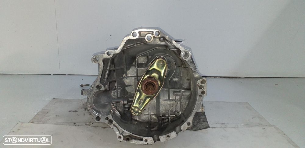 CAIXA DE VELOCIDADES VOLKSWAGEN PASSAT BERLINA 3B2 - 1