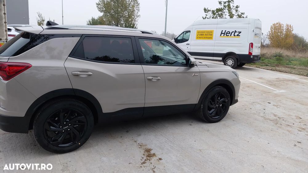 KG Mobility Korrando - 22