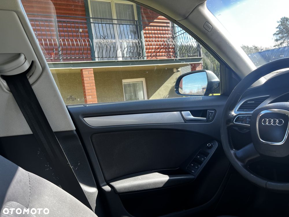 Audi A4 Avant - 23
