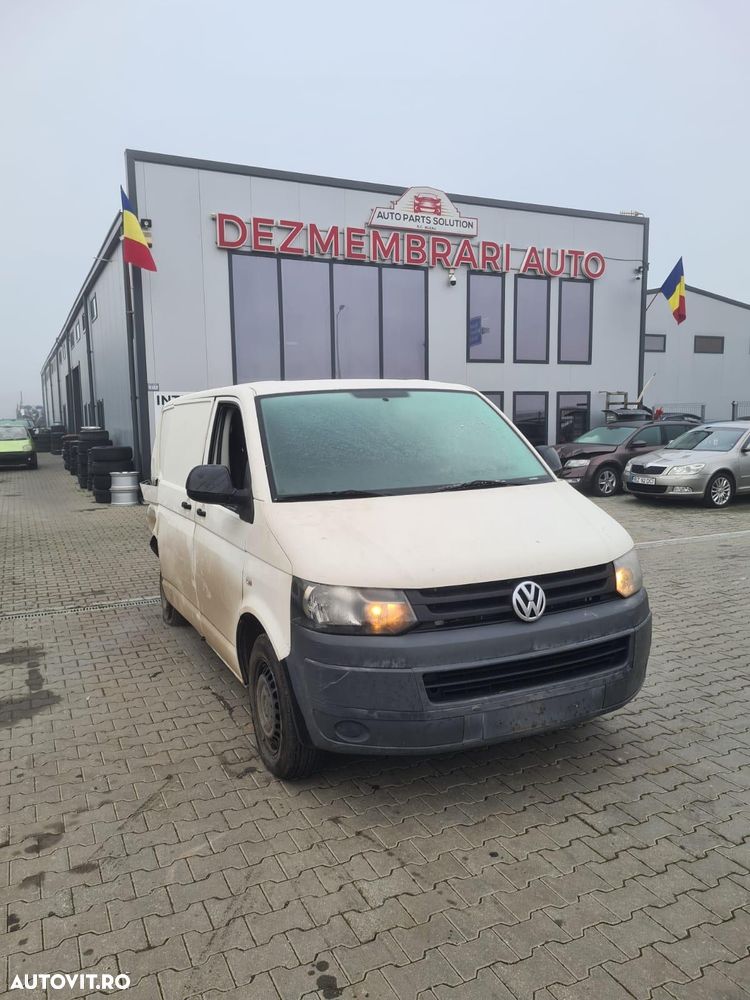 Dezmembram Volkswagen T5 facelift 2.0 TDI din 2012