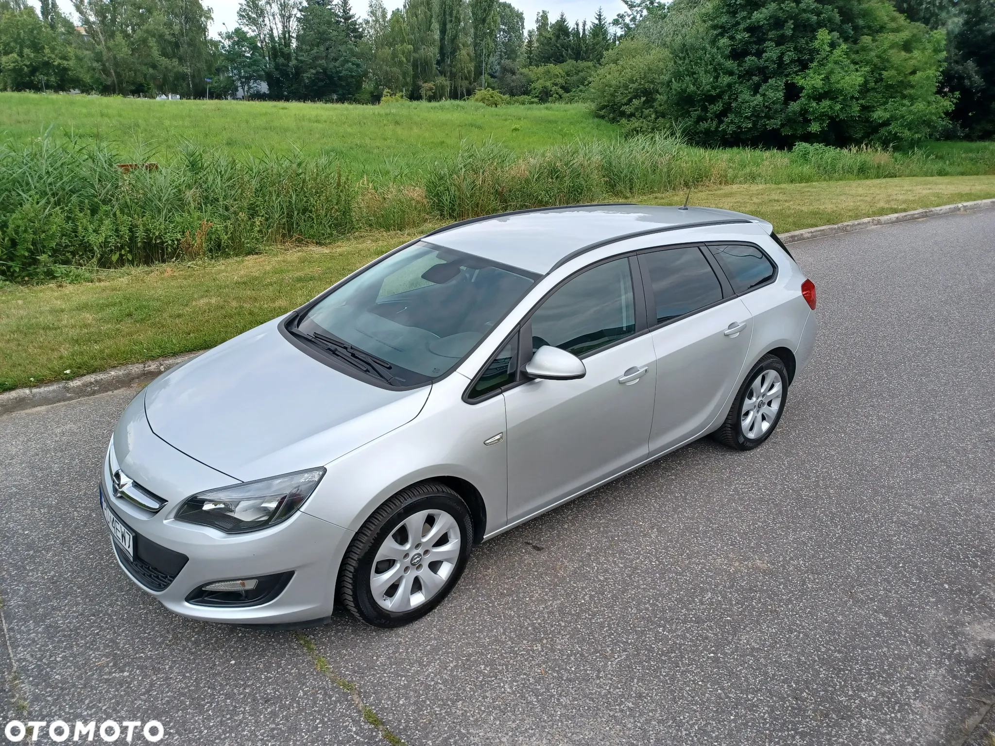 Opel Astra IV 1.6 CDTI Cosmo - 18