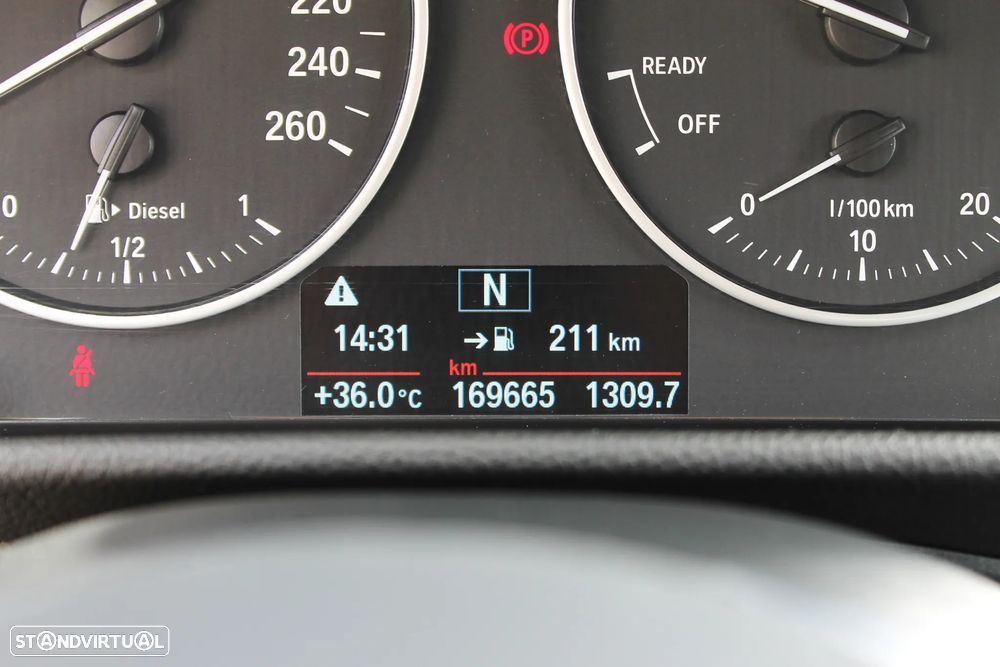 BMW 216 Active Tourer d Line Sport - 33