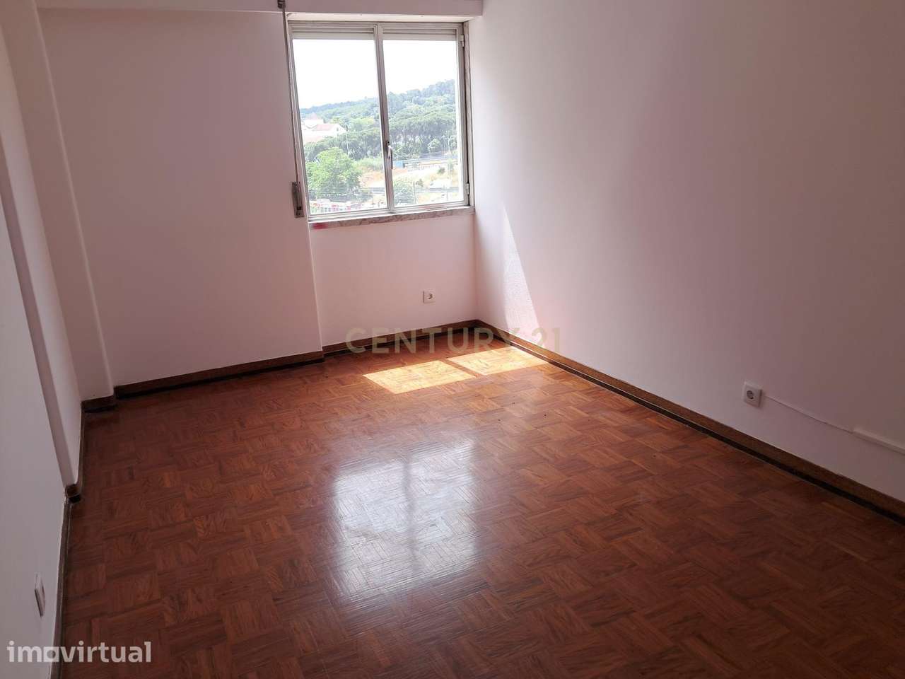 Apartamento T3 para arrendar – Entrada imediata - em Lisboa/ Benfica - Grande imagem: 4/14