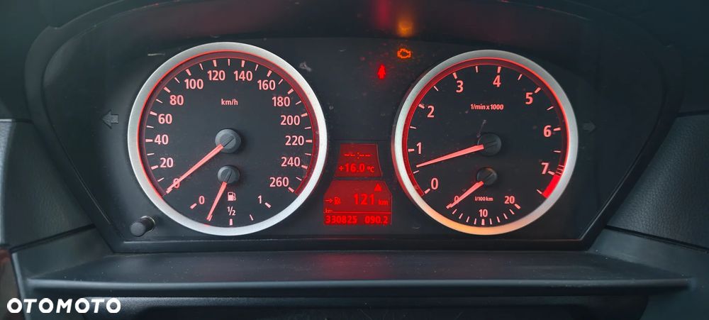 BMW Seria 5 525xi - 9