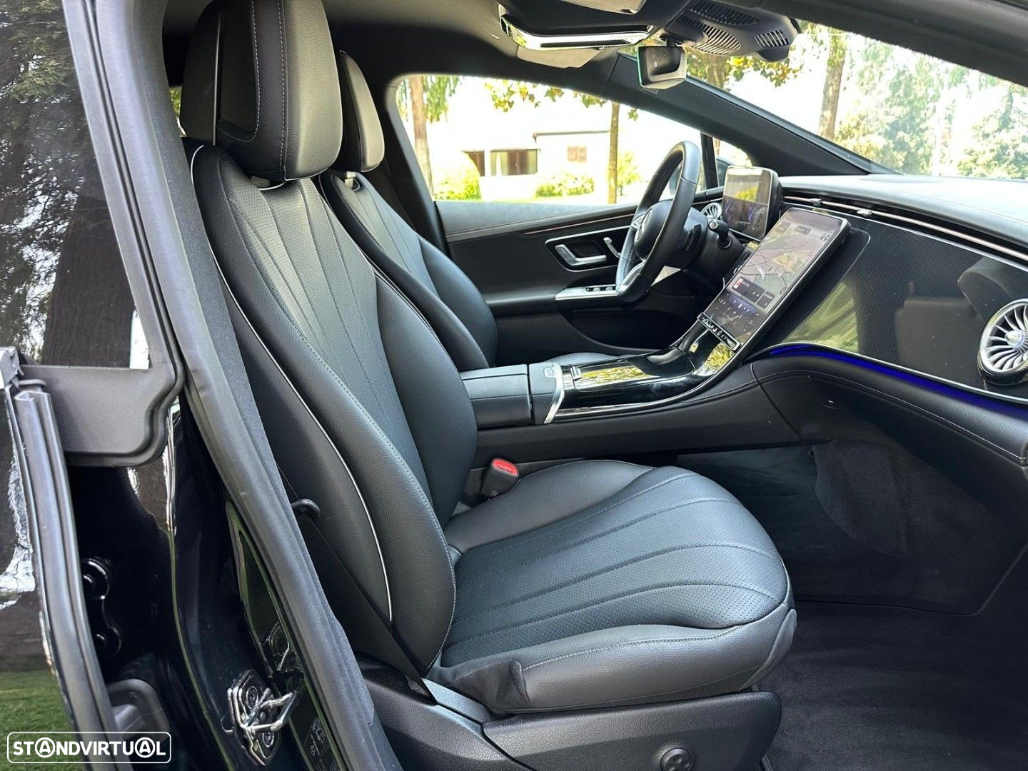 Mercedes-Benz EQE 300 Edition Electric Art - 13