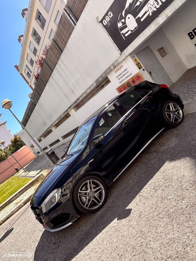 Mercedes-Benz A 45 AMG 4-Matic - 13