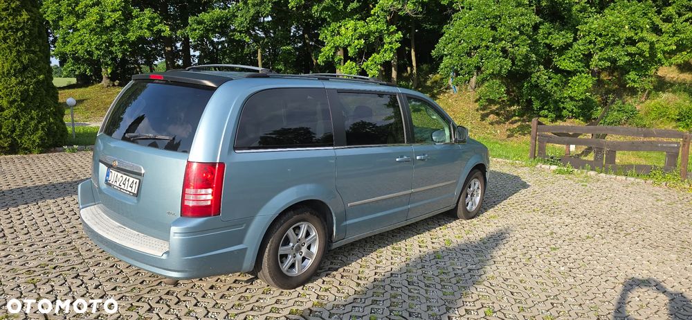 Chrysler Town and Country