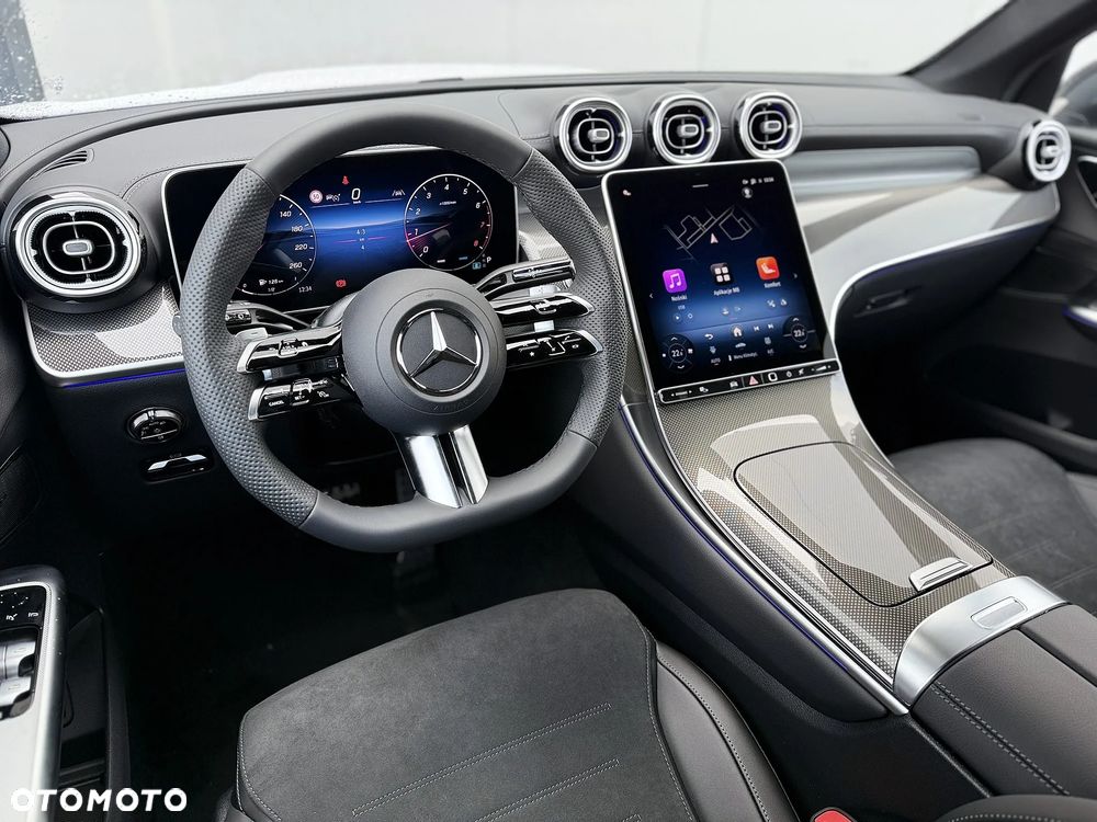 Mercedes-Benz GLC - 13