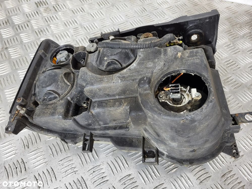 Land Rover Discovery II Lift Lampa Przód - 5