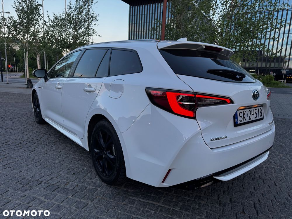 Toyota Corolla 2.0 Hybrid Executive - 5