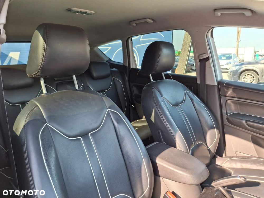 Ford Kuga 2.0 TDCi Individual MPS6 - 18