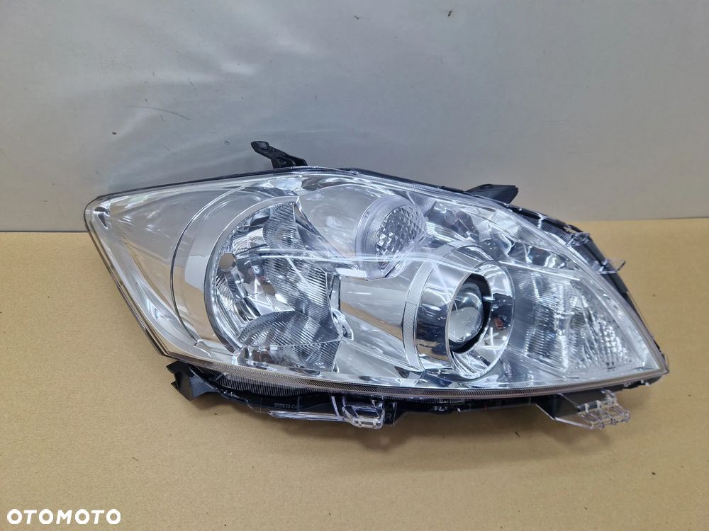 TOYOTA AURIS E15 10- LAMPA PRZÓD PRZEDNIA PRAWA NOWA - 4