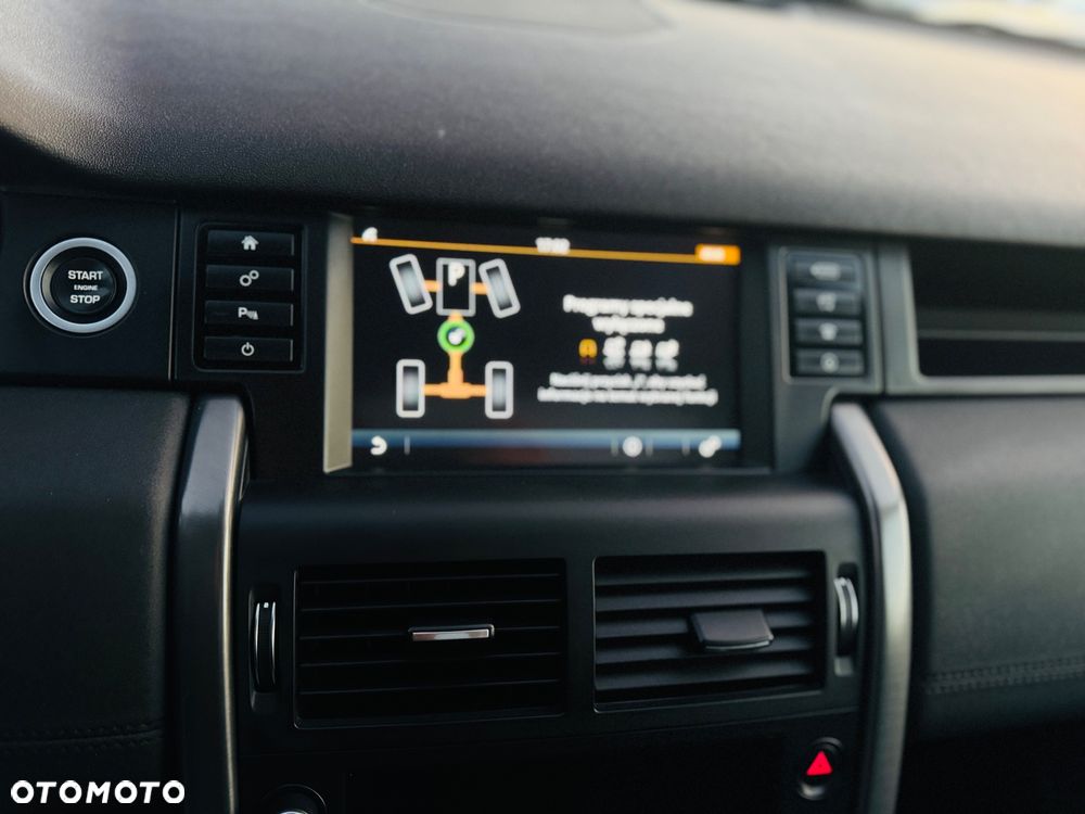 Land Rover Discovery Sport 2.0 D180 HSE - 12