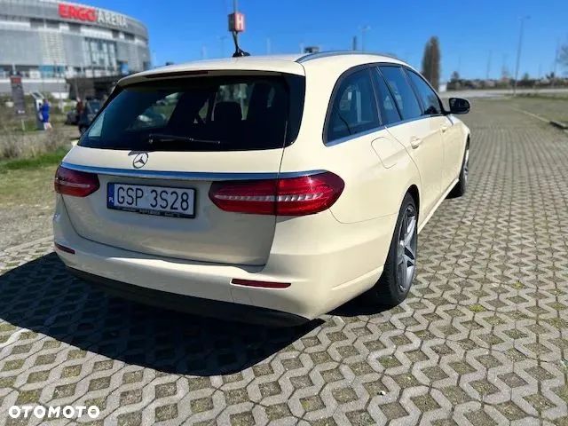 Mercedes-Benz Klasa E 200 d 9G-TRONIC - 9