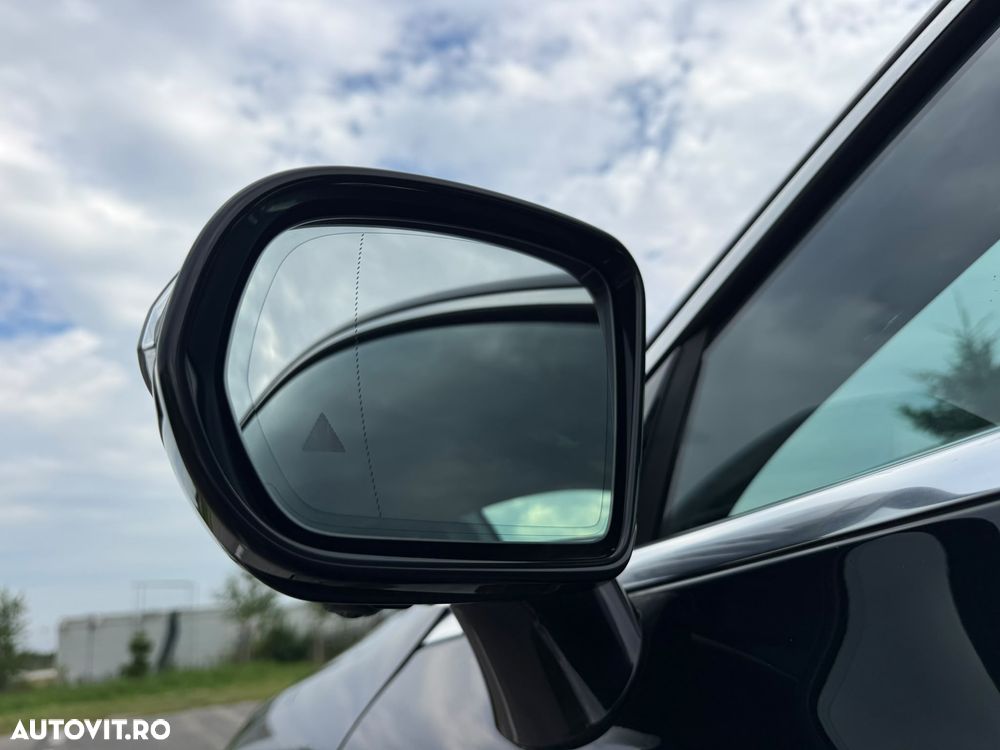 Mercedes-Benz E 300 - 10