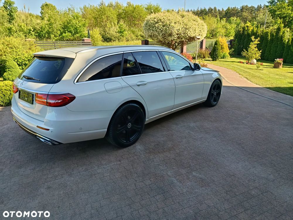 Mercedes-Benz Klasa E 220 d 9G-TRONIC - 5