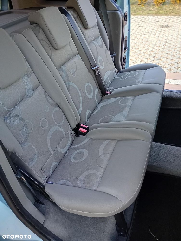 Renault Kangoo 1.6 8V Happy Family - 7