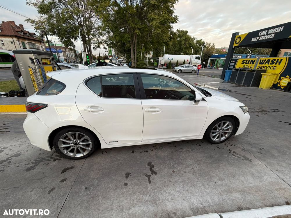 Lexus CT - 6