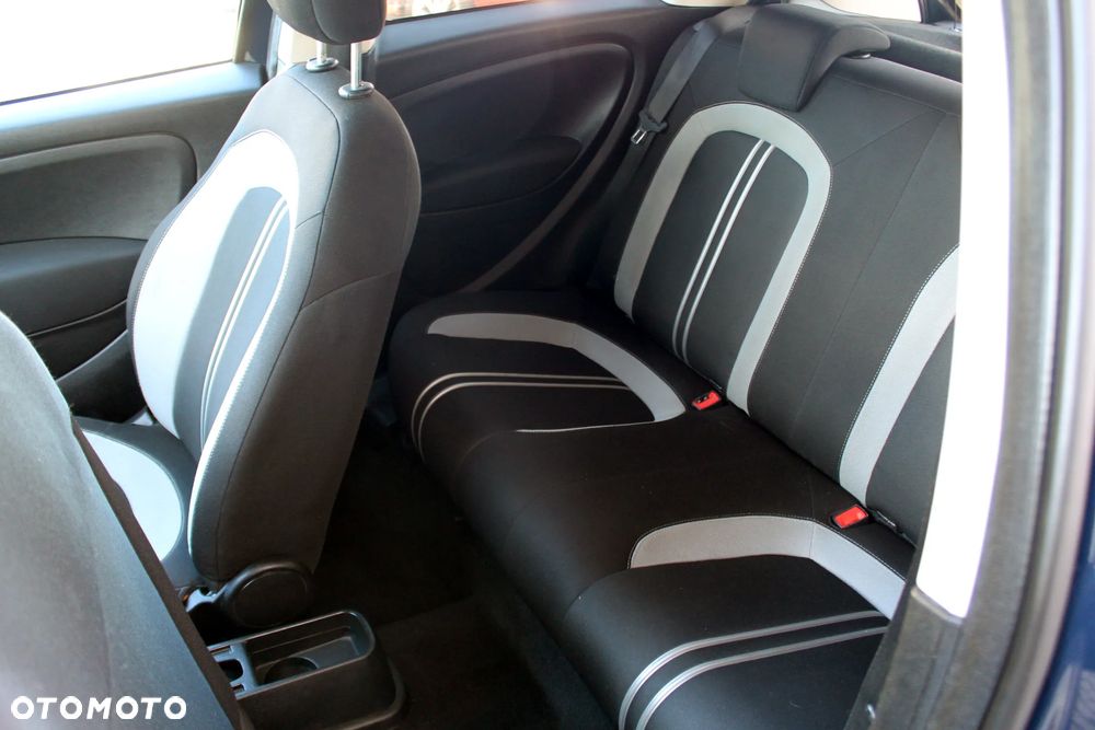 Fiat Punto 1.4 16V Dynamic - 11