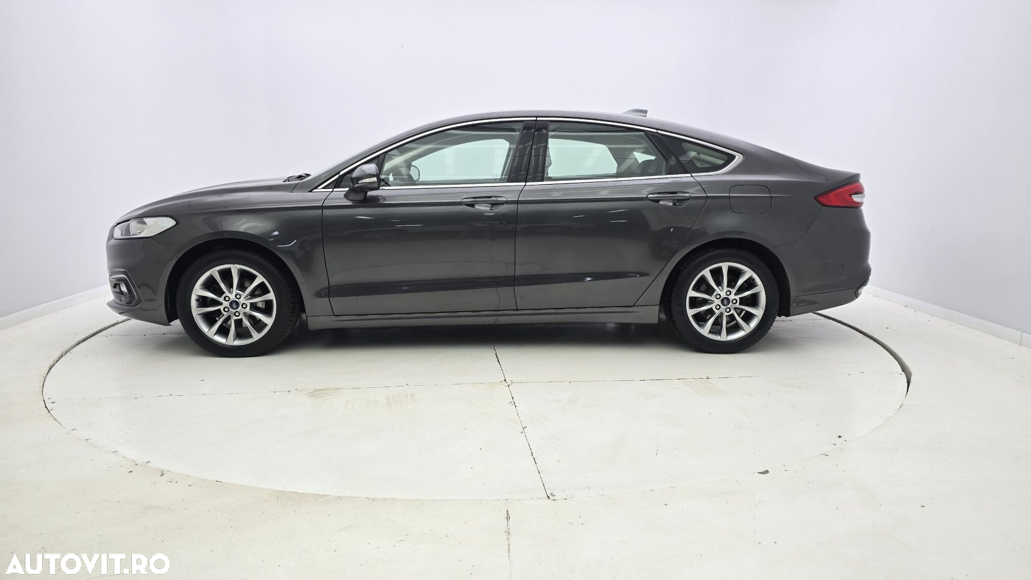 Ford Mondeo - 9