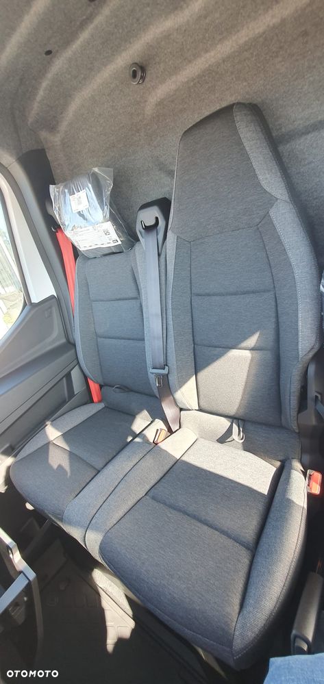 Renault Master IV Red Edition Van 3T5 E6e - L3H2 - 12