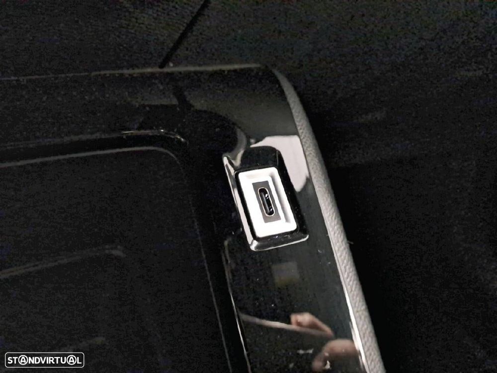 Peugeot 2008 1.2 PureTech Style - 23