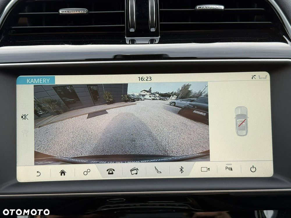 Jaguar F-Pace 2.0 i4D AWD R-Sport - 34