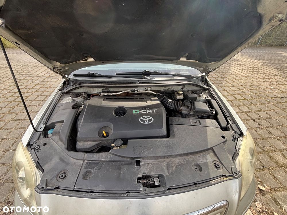 Toyota Avensis 2.2 D-4D Prestige - 10