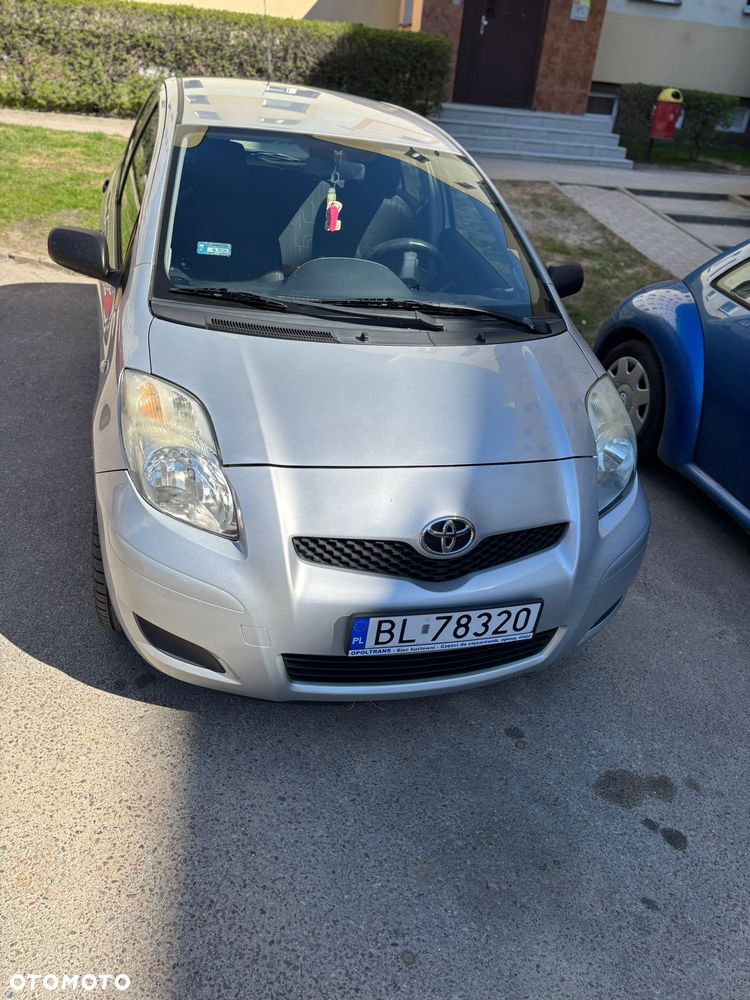 Toyota Yaris 1.33 Luna - 1