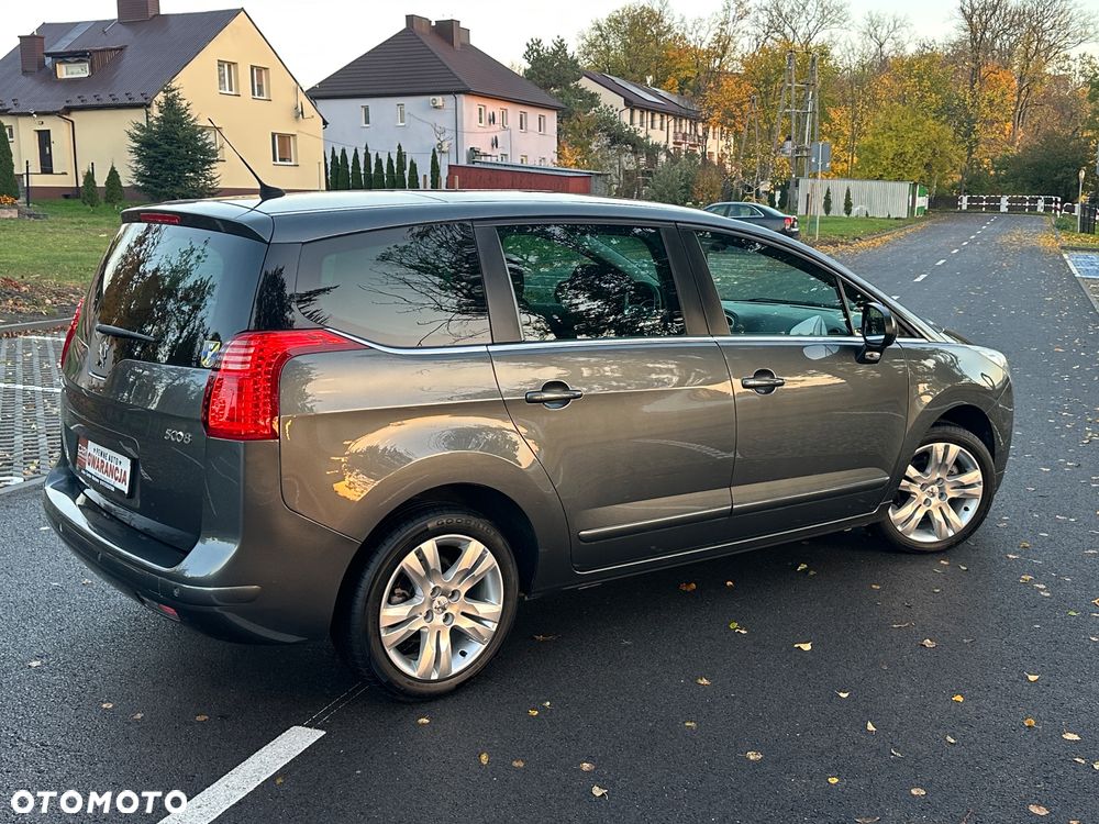Peugeot 5008 - 3