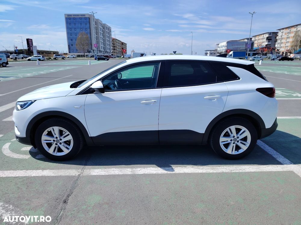 Opel Grandland X 1.5 D Start/Stop Business Edition - 4