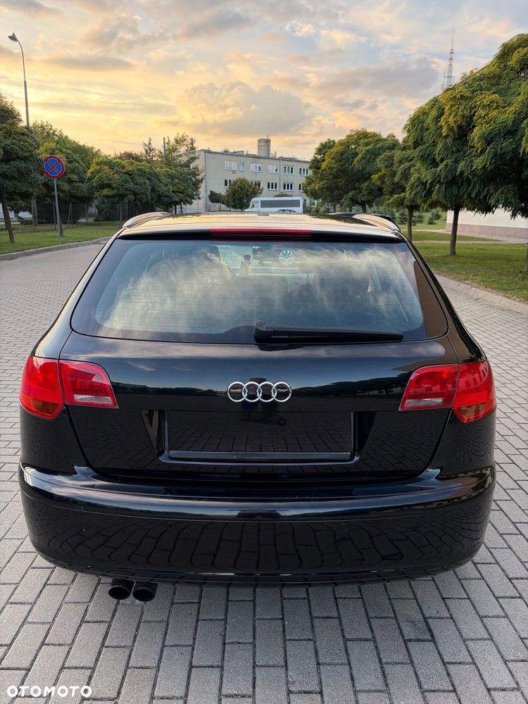 Audi A3 Sportback - 3