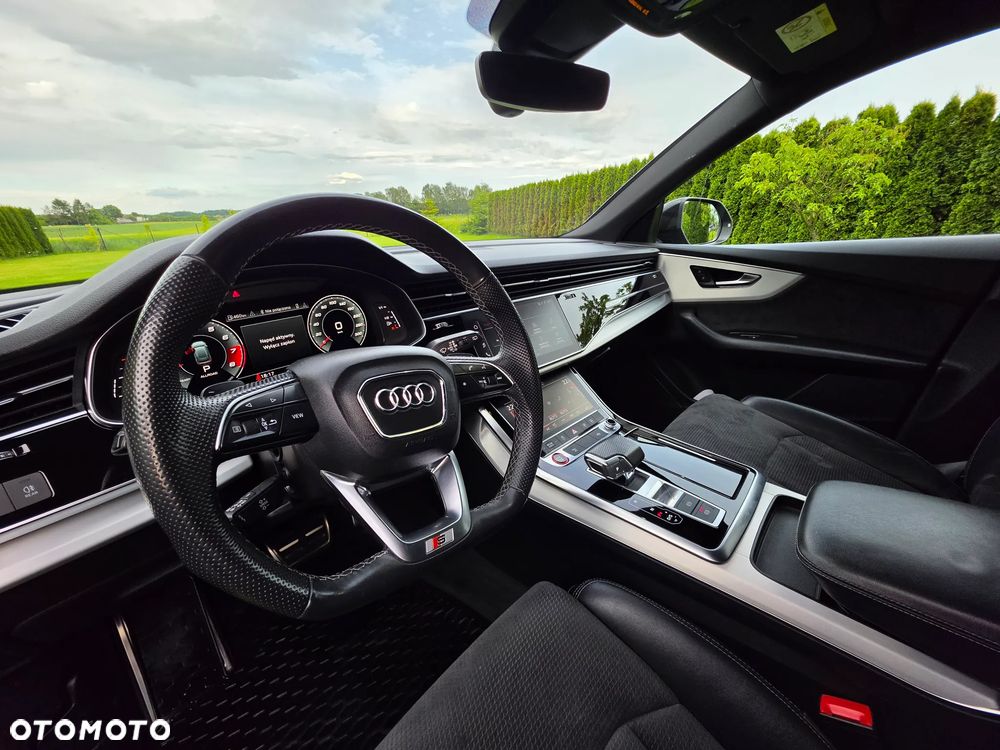 Audi SQ8 - 16