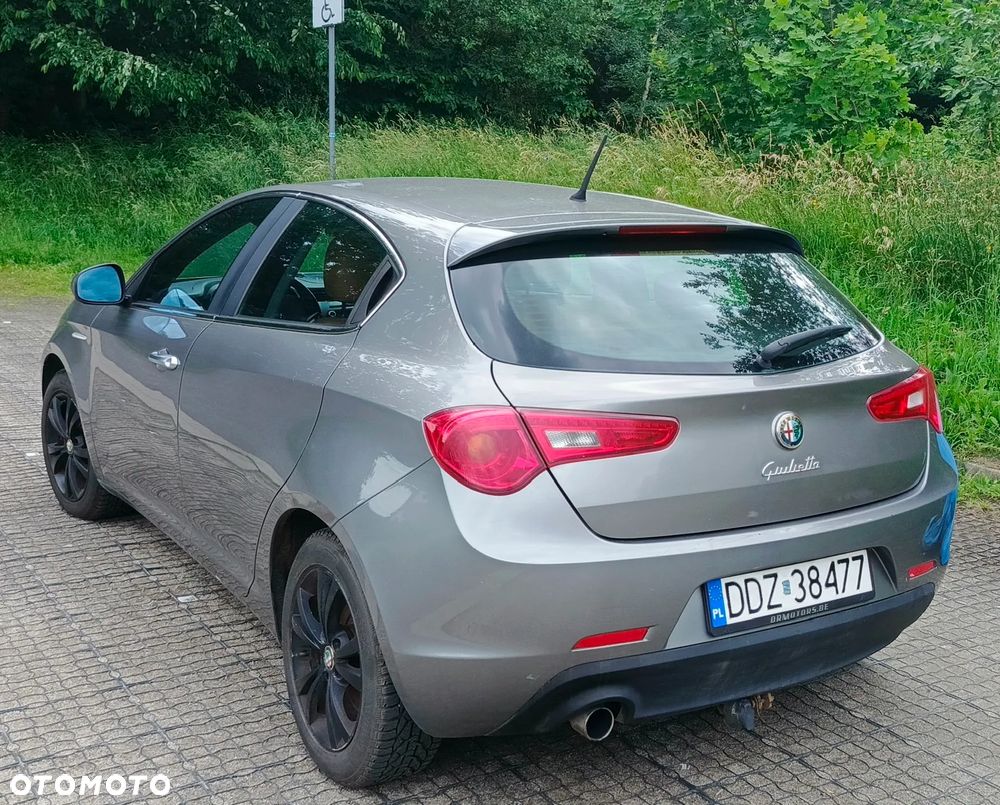 Alfa Romeo Giulietta 1.6 JTDM Distinctive - 2