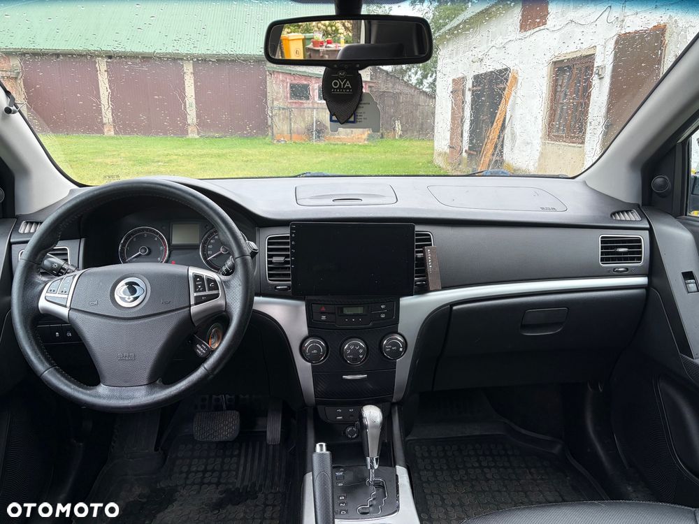 SsangYong/KGM Korando 2.0 E-XDi DPF 2WD Automatik Quartz - 10