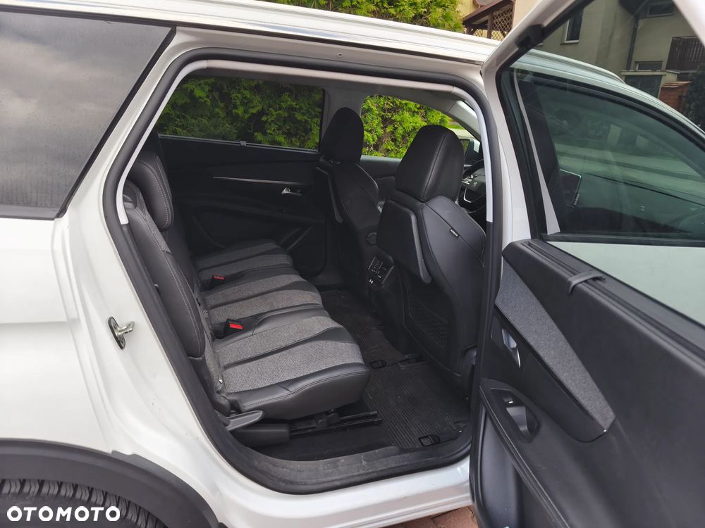 Peugeot 5008 1.5 BlueHDi Allure S&S EAT8 - 32