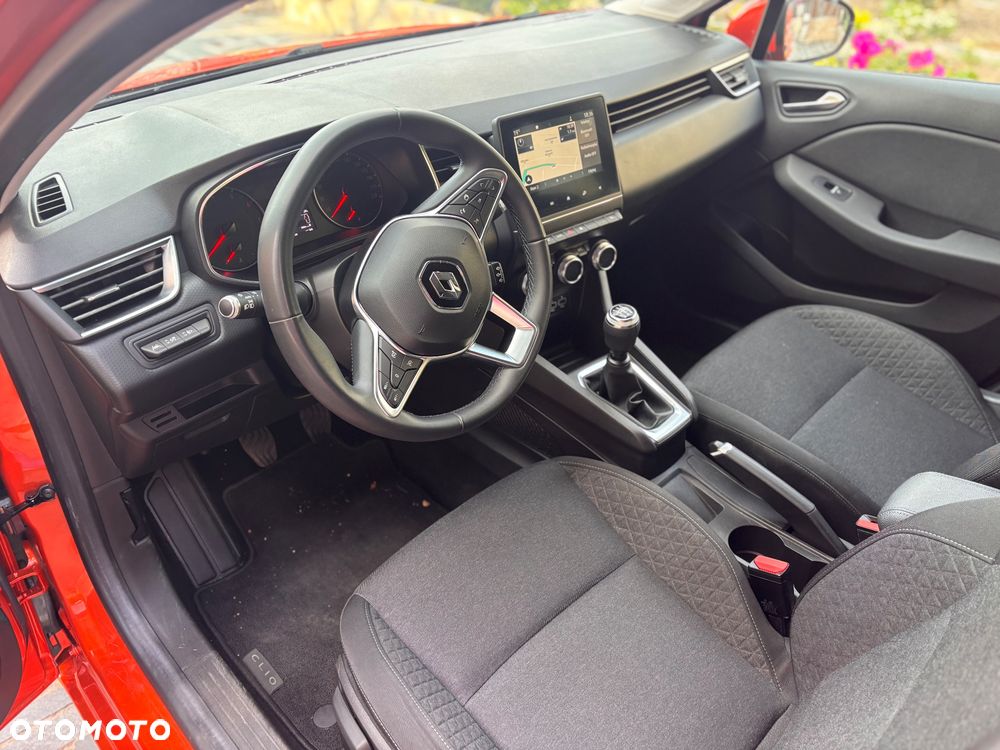 Renault Clio TCe 100 EXPERIENCE - 12