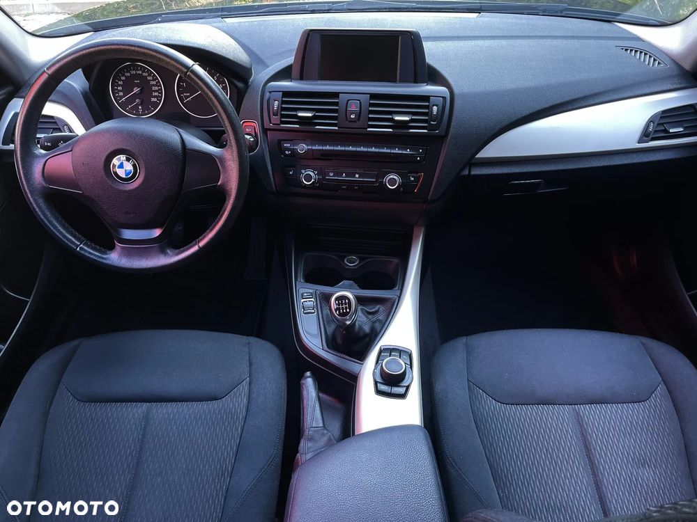 BMW Seria 1 - 19