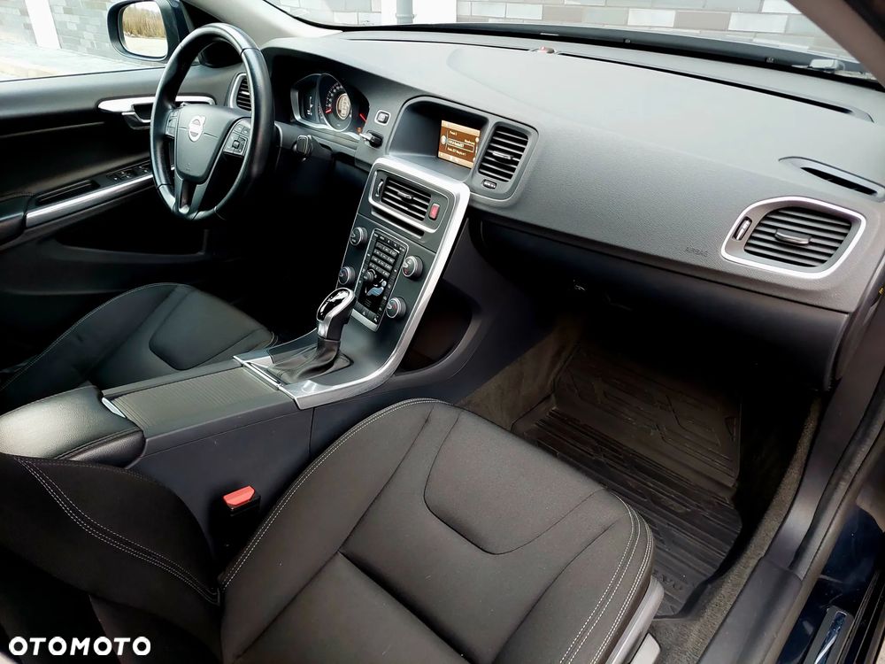 Volvo S60 T3 Drive-E Momentum - 7