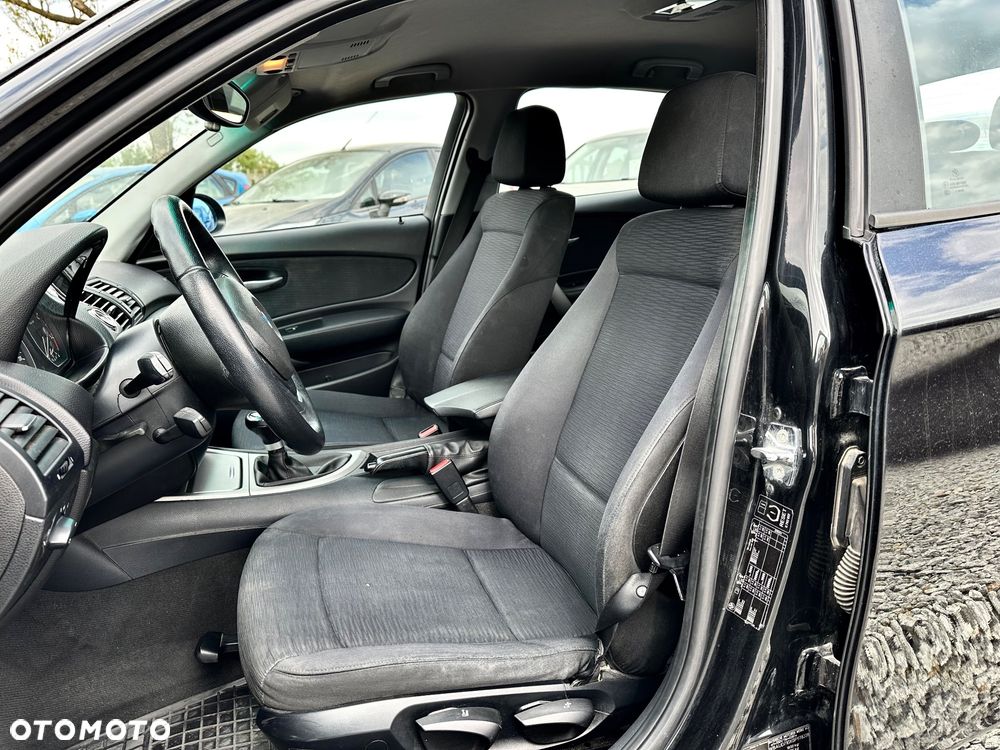 BMW Seria 1 118d DPF - 9