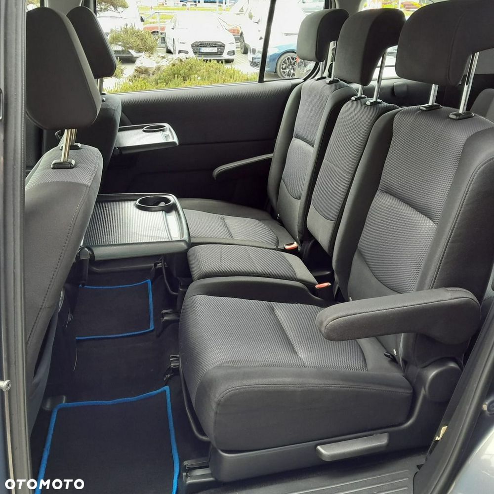 Mazda 5 - 9