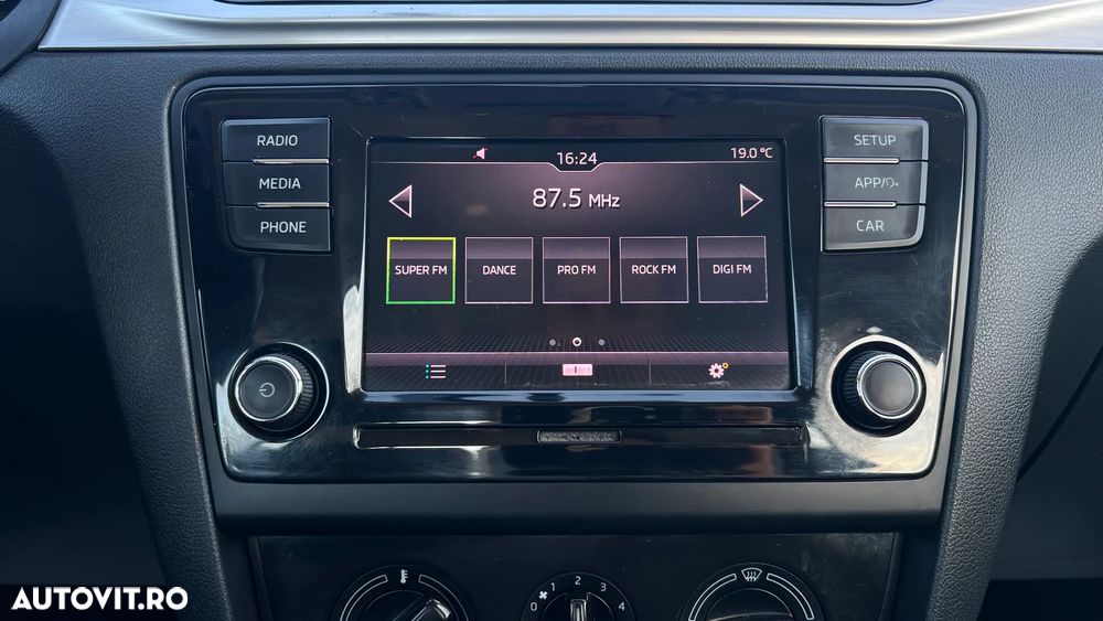 Skoda RAPID 1.0 TSI Style - 13