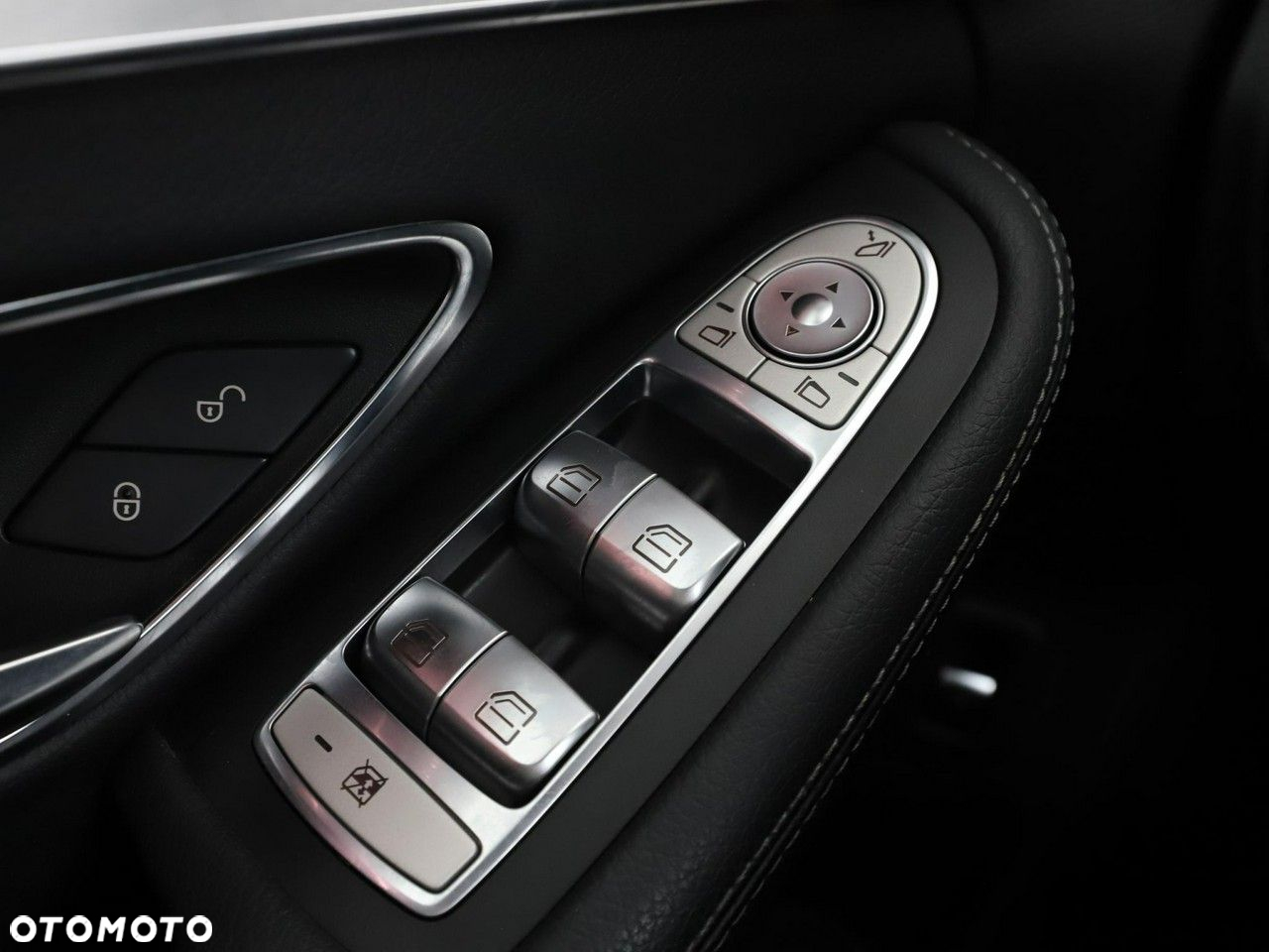 Mercedes-Benz Klasa C 180 T 7G-TRONIC Avantgarde - 33