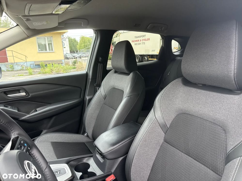 Nissan Qashqai 1.3 DIG-T MHEV N-Connecta Xtronic - 12